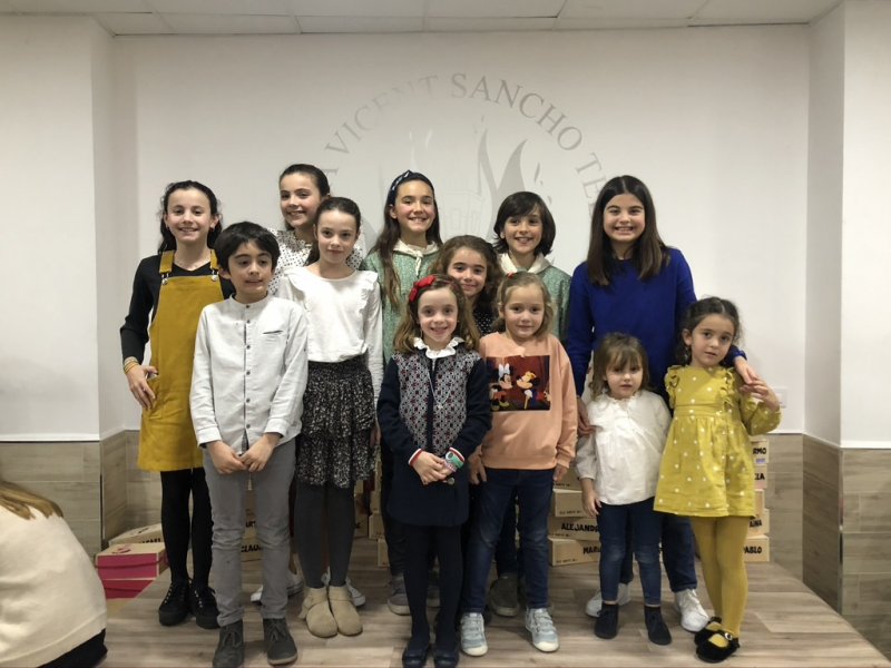 Entrega de recordatorios y recompensas de Infantiles